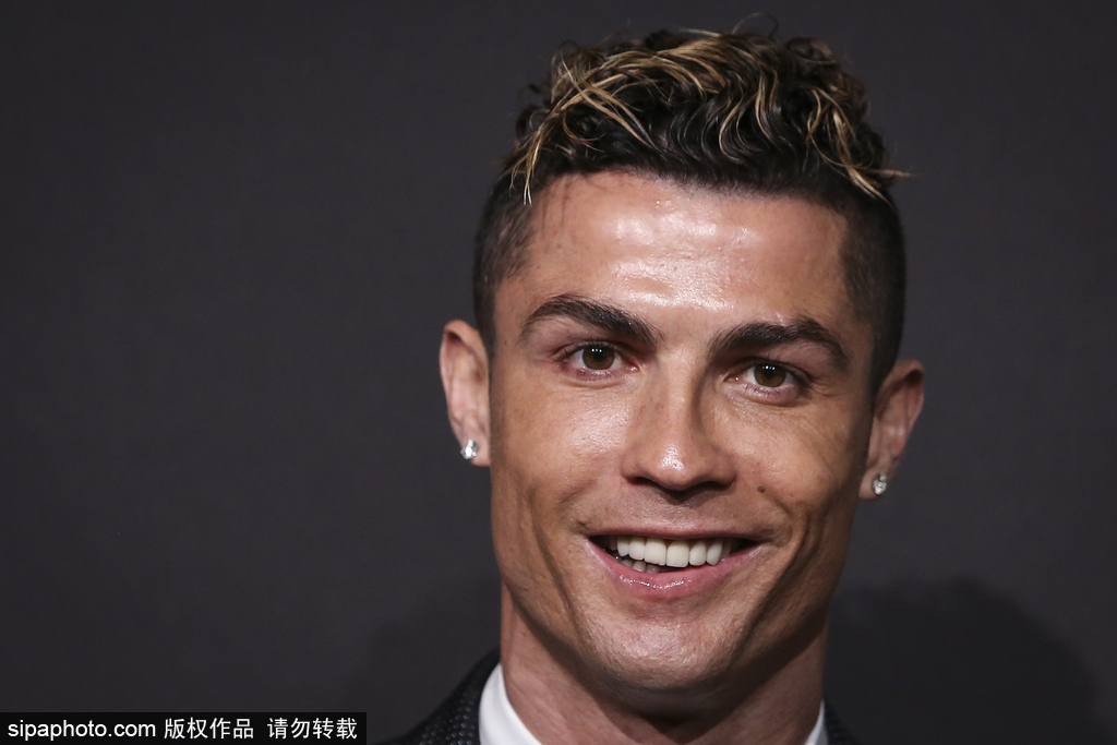 累经验和锻 累经验和锻