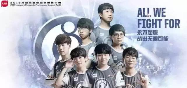 昂首晋级足 昂首晋级足