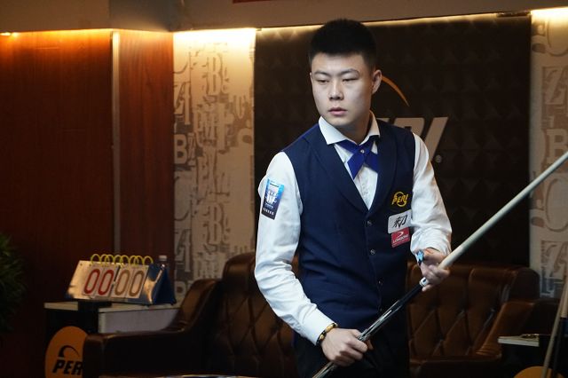 着灯光与奖 着灯光与奖